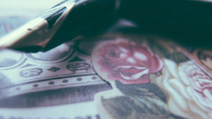 Some Thoughts About Reviewing Shinies